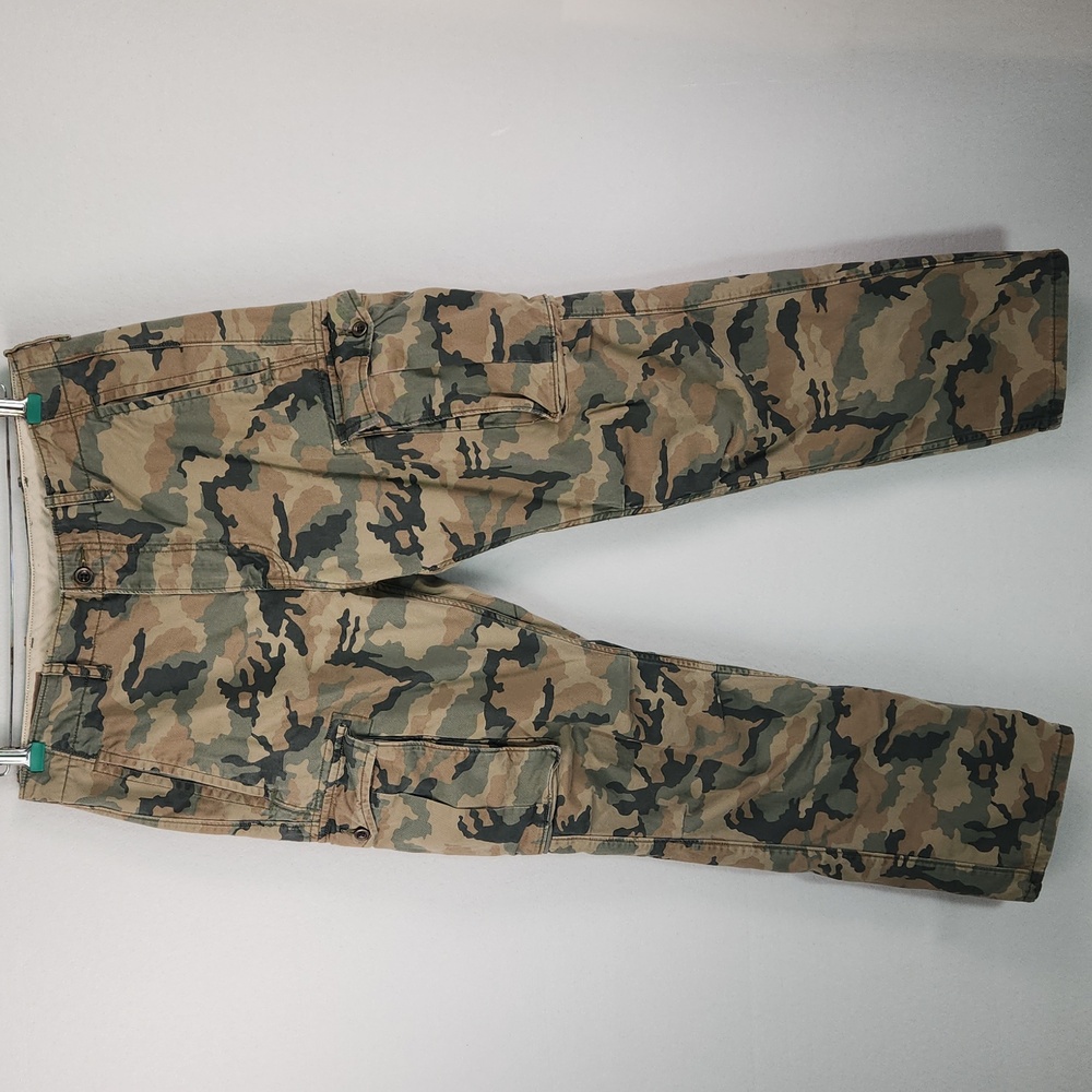 Levis White Tab CAMO cargo EUC 34" Waist